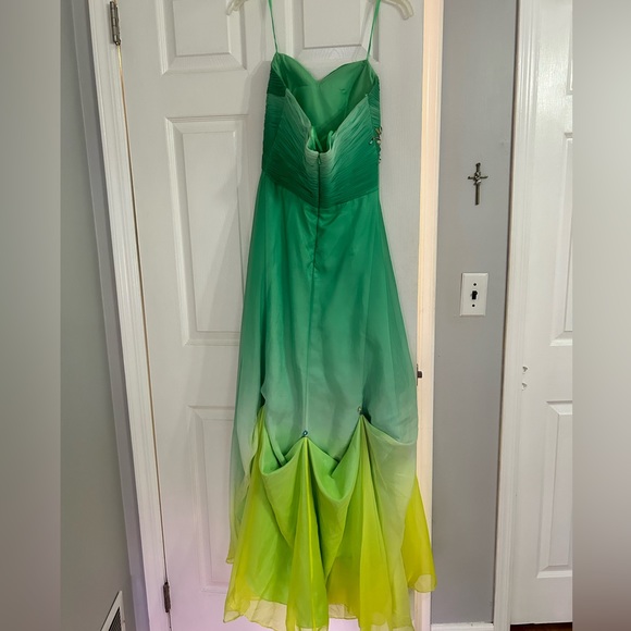 GOWN BEADED Ambiance with Spaghetti Straps. PROM - Picture 7 of 16